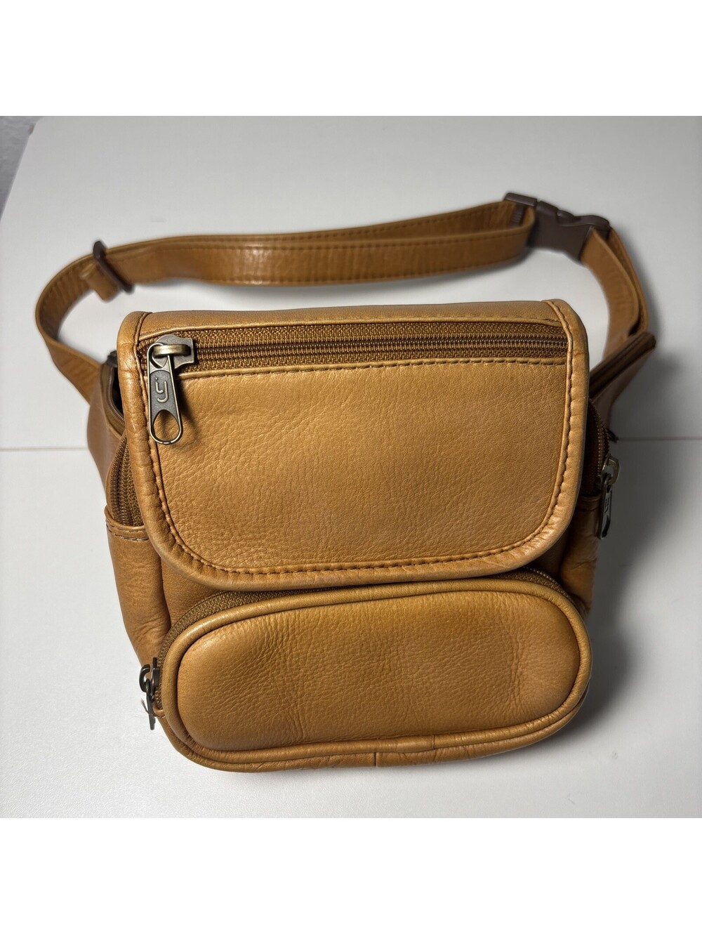 Vintage Tan Brown Fanny Pack Bag Made In Colombia Leather